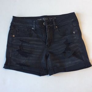 ✨AE Black tattered Shorts✨